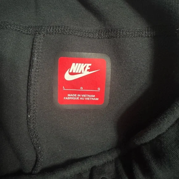 Nike Tech Jogger Pants - Picture 4 of 5